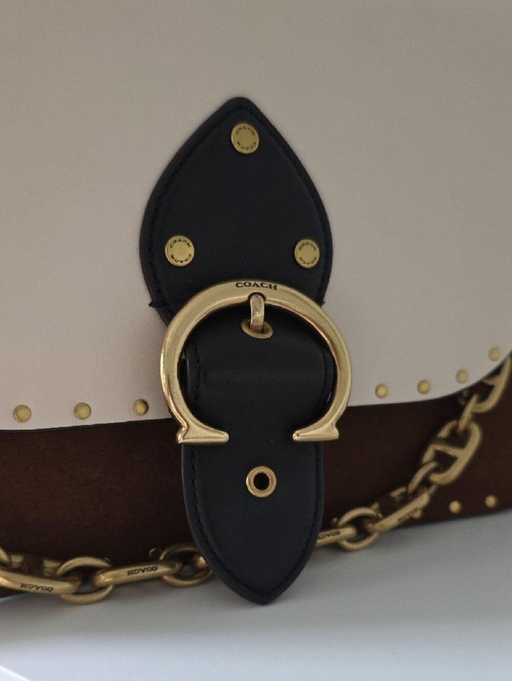 Coach Two-Tone Cream and Brown Leather Bag with Branded Gold Chain Accent - Picture 6 of 8